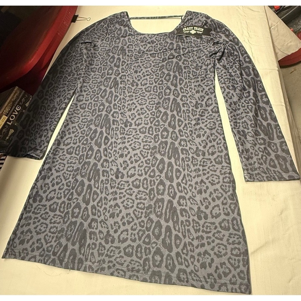 Crazy Train Leopard Print V-Neck Cutout Top Gray Black XL Women's Shirt